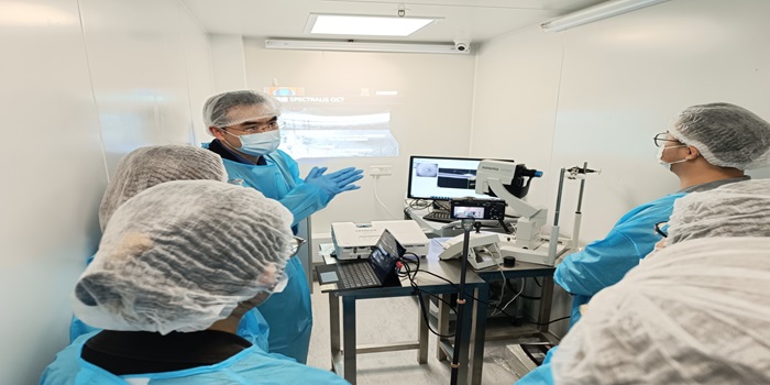 Hand On measurement trial in OCT training